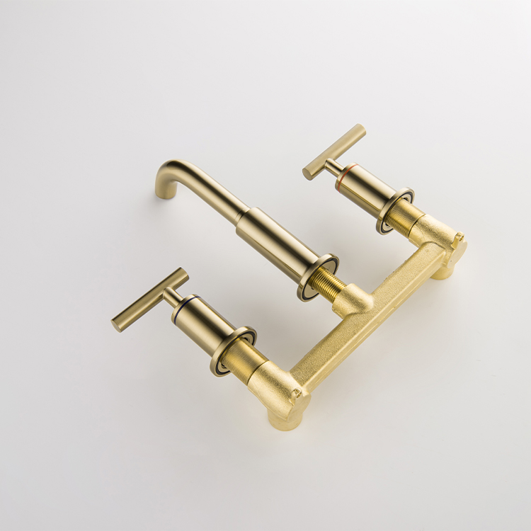 欧式拉丝金色壁挂式 3 孔浴室水槽龙头双把手 8 英寸广泛混合龙头