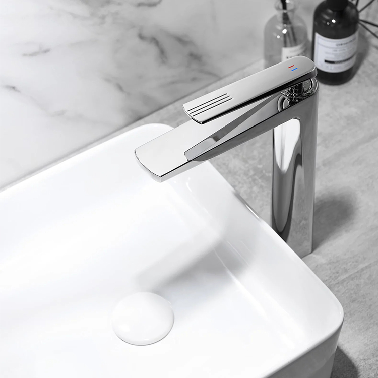 高品质镀铬铜单杆一孔台面式洗脸盆水龙头浴室龙头