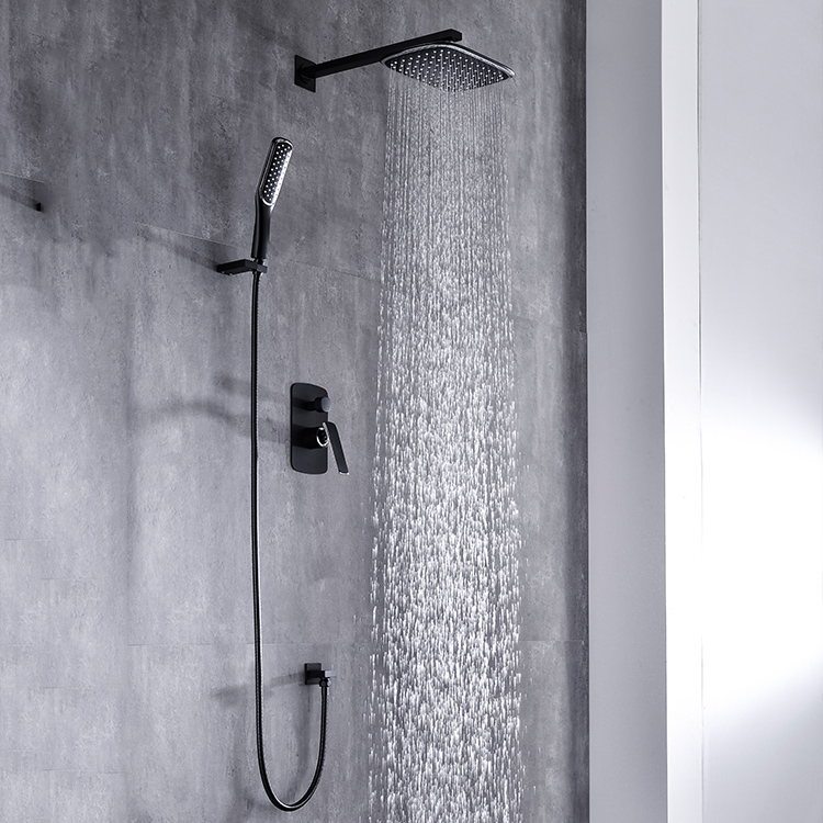 中国工厂现代冷热水淋浴龙头在壁挂式黑色浴室雨隐式淋浴套装